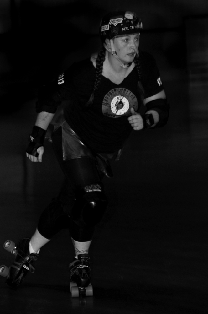 Satans Sin Seeker Action Satans Sin Seeker roller derby action shot