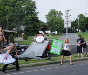 roller-derby-community-service-car-wash-2009